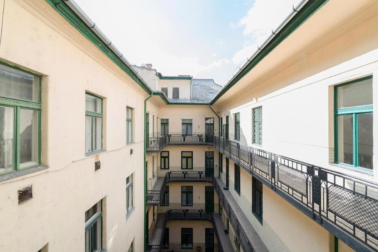 Vaci Street Apartments Budapest Kültér fotó